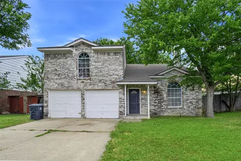6715 Cherrytree Dr, Arlington, TX 76001