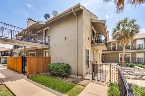 5816 Birchbrook Dr #123, Dallas, TX 75206