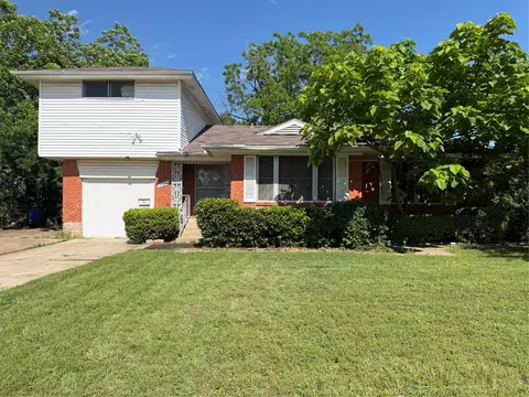 2104 Utica Dr, Dallas, TX 75227