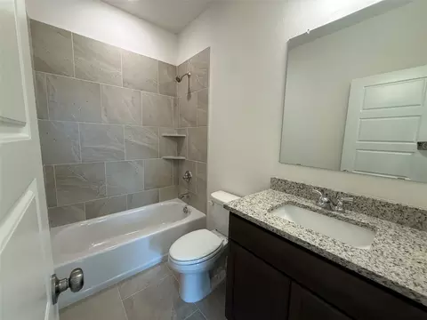 Bath - 11400 Celestial Ct, Lorena, TX 76655 photo 1 of 3