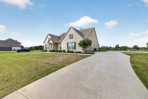 150 Chester Rd, Springtown, TX 76082