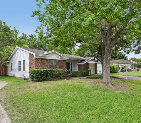 1810 Ridgewood St, Irving, TX 75062