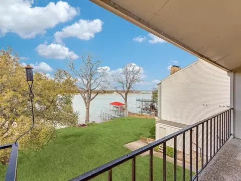 390 Driftwood Ct #3B, Azle, TX 76020