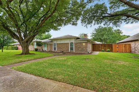3341 Lanarc Dr, Plano, TX 75023