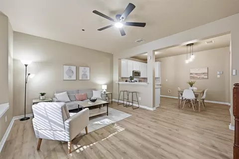 2522 Durango Ridge Dr, Bedford, TX 76021