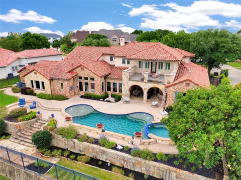 2417 Hollow Hill Ln, Lewisville, TX 75056