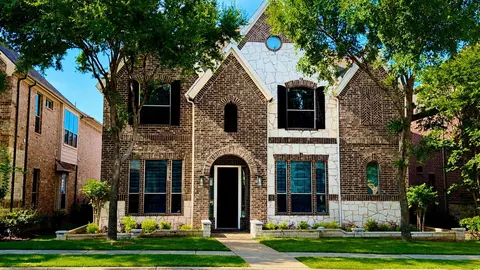 2246 Longview Rd, Irving, TX 75063