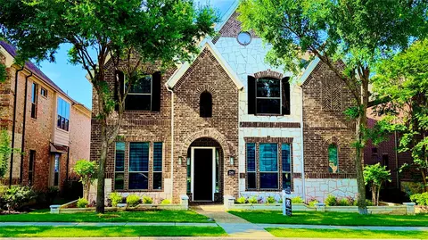 2246 Longview Rd, Irving, TX 75063