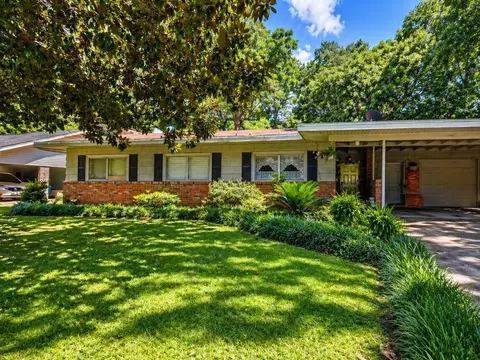 813 Captain Shreve Dr, Shreveport, LA 71105