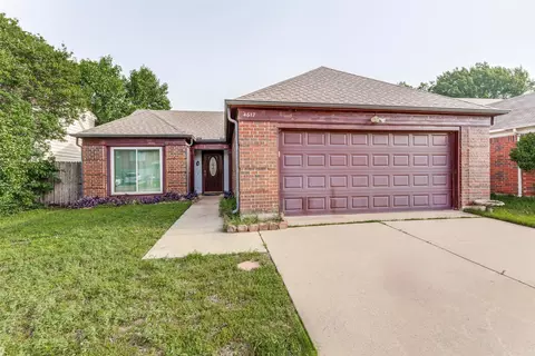 4617 Feathercrest Dr, Fort Worth, TX 76137