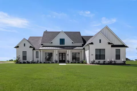 131 Adilynn Trl, Venus, TX 76084