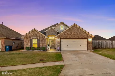 105 Grand Cane Ct, Bossier City, LA 71111