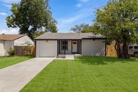 314 NW 15th St, Grand Prairie, TX 75050