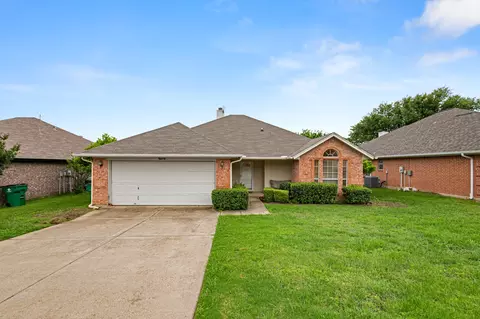 620 Troxell Blvd, Rhome, TX 76078