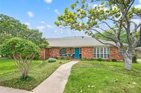 2812 Country Club Rd, Pantego, TX 76013