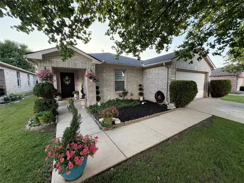 1632 Crown Point Dr, Frisco, TX 75036