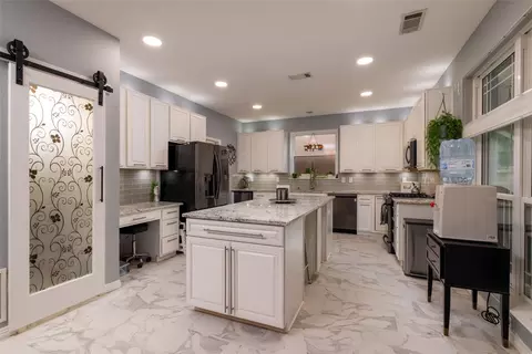 3517 Castlewood Ct, Flower Mound, TX 75022