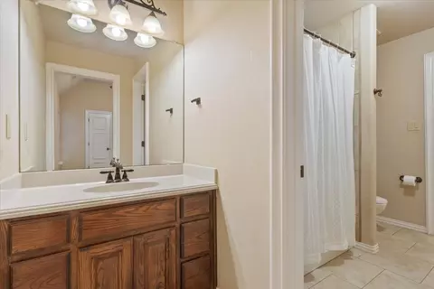 Bath - 7 Lone Star Dr, Waco, TX 76708 photo 5 of 5