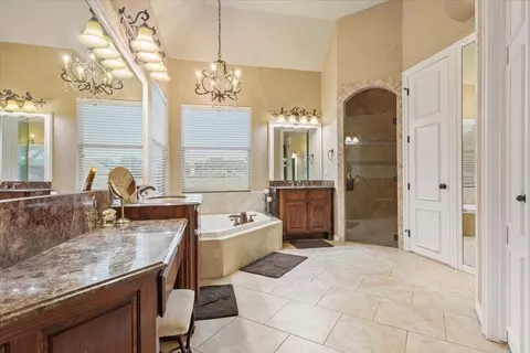 Bath - 7 Lone Star Dr, Waco, TX 76708 photo 2 of 5