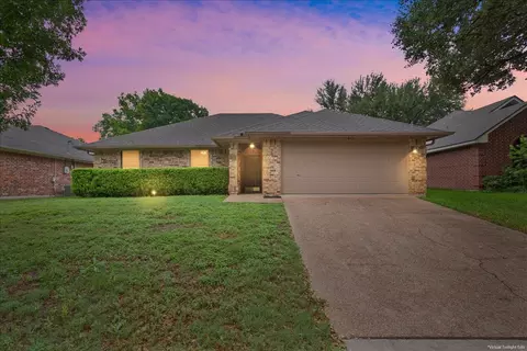 1812 Ramada Dr, Waco, TX 76712