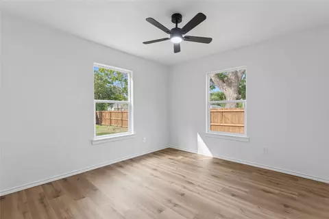 Bedroom - 2732 Mckenzie Ave, Waco, TX 76708 photo 5 of 6