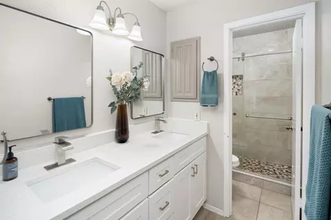 333 Melrose Dr #22D, Richardson, TX 75080