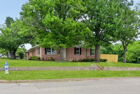 801 S Tennessee St, Mckinney, TX 75069
