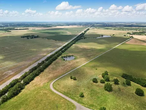 6512 County Road 1050, Celeste, TX 75423