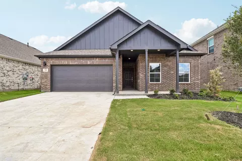 735 Carson Dr, Forney, TX 75126