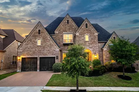 831 Clear Fork Dr, Lantana, TX 76226