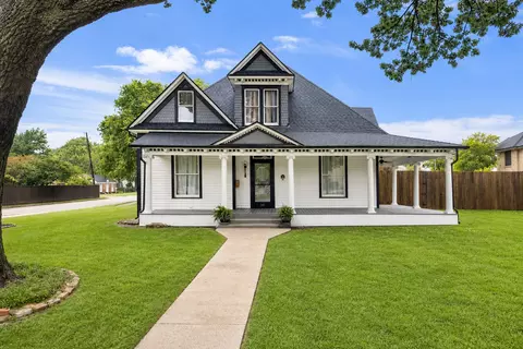 514 W Marvin Ave, Waxahachie, TX 75165