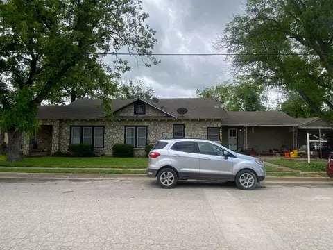 705 Duke St, Eden, TX 76837