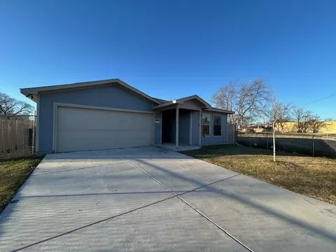 1208 E Daggett Ave, Fort Worth, TX 76104