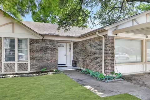 6905 Yorkston St, Watauga, TX 76148