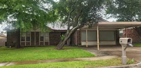 6905 Yorkston St, Watauga, TX 76148