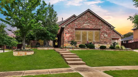 9637 Barksdale Dr, Fort Worth, TX 76244