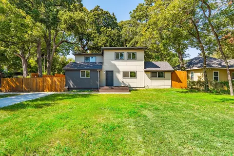 901 Isbell Rd, Fort Worth, TX 76114