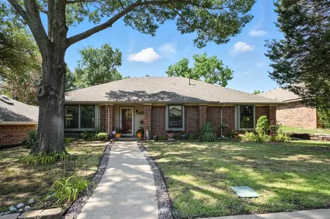 9128 Sweetwater Dr, Dallas, TX 75228