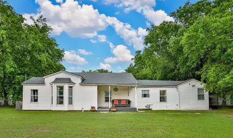 1520 Olive St, Gainesville, TX 76240