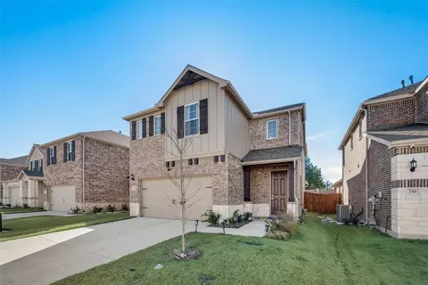 714 Creekwater Ln, Garland, TX 75043