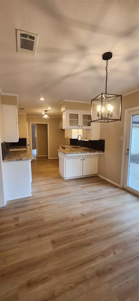 Kitchen - 2821 Windy Dr, Commerce, TX 75428 photo 5 of 5