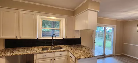 Kitchen - 2821 Windy Dr, Commerce, TX 75428 photo 4 of 5