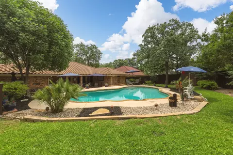 3009 Shenandoah Dr, Bedford, TX 76021