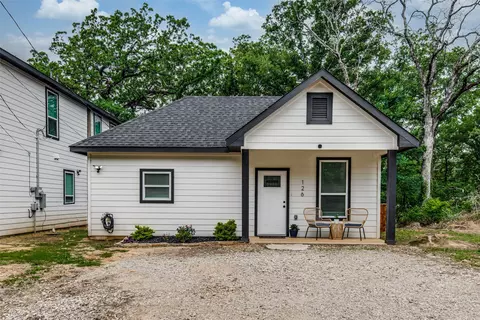 126 Little Feather Rd, Mabank, TX 75156