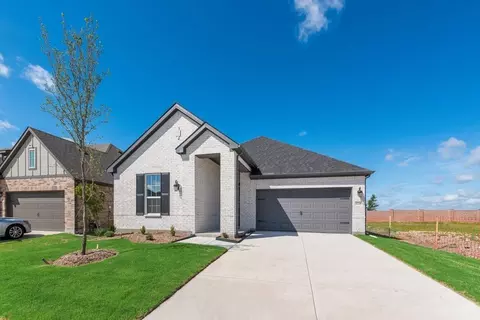 1218 Redcoat Dr, Forney, TX 75126