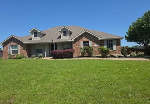 300 Northstar Dr, Royse City, TX 75189