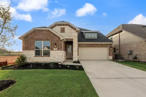 2511 Sturgis St, Forney, TX 75126