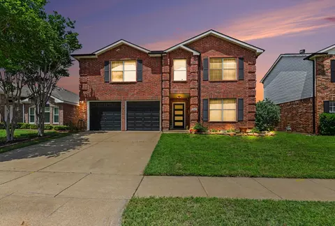 9065 Blue Ridge Trl, Fort Worth, TX 76118