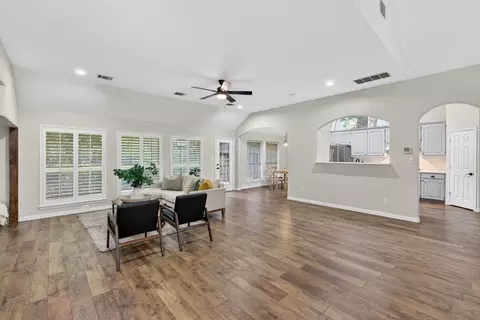 4239 Hearthside Dr, Grapevine, TX 76051 photo 10