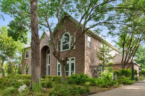6744 Clear Spring Dr, Fort Worth, TX 76132